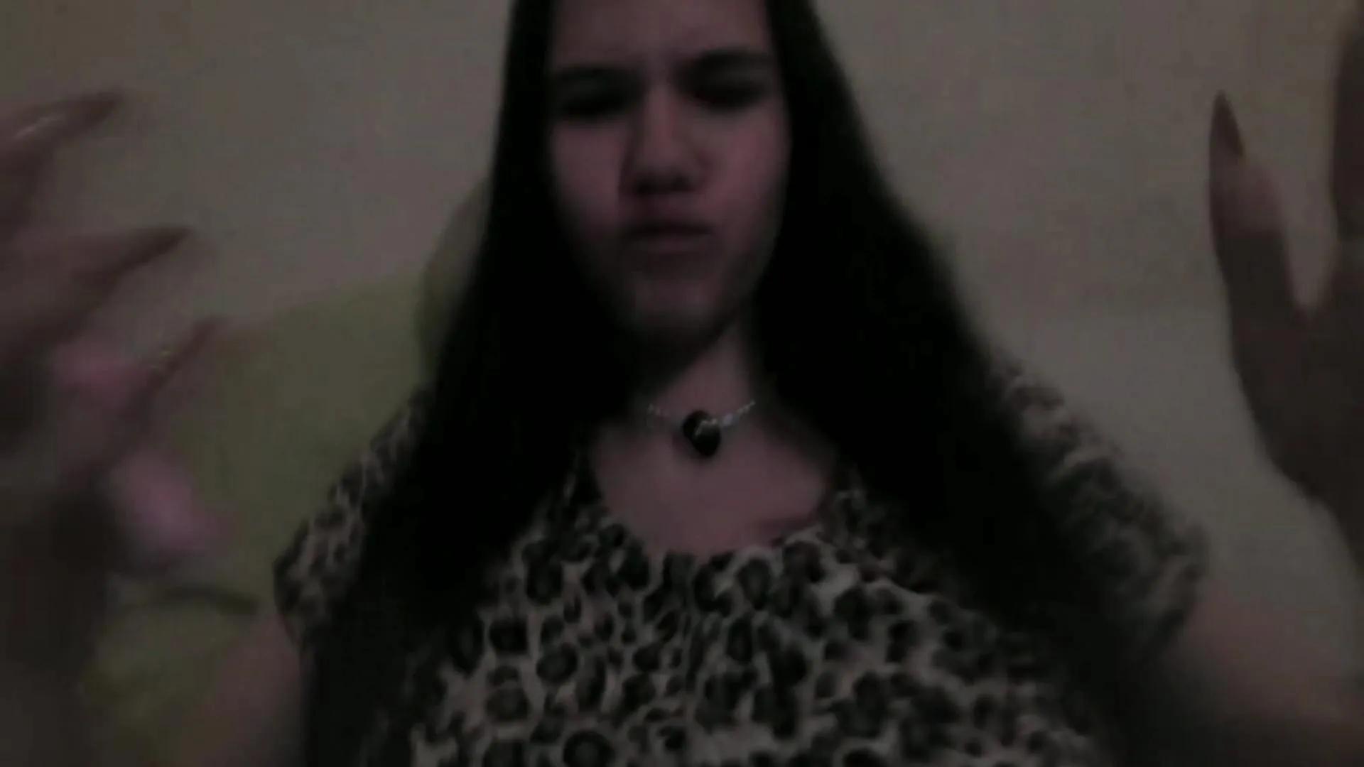 Offline ArlyneSwilling on Cam4