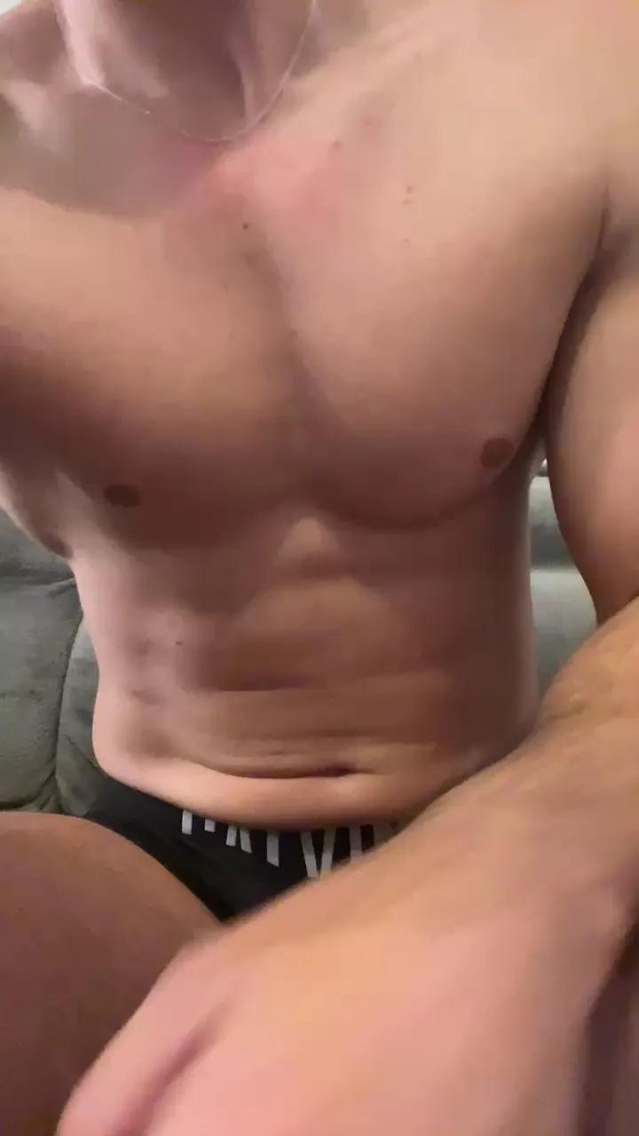 Offline athlete456 on Cam4