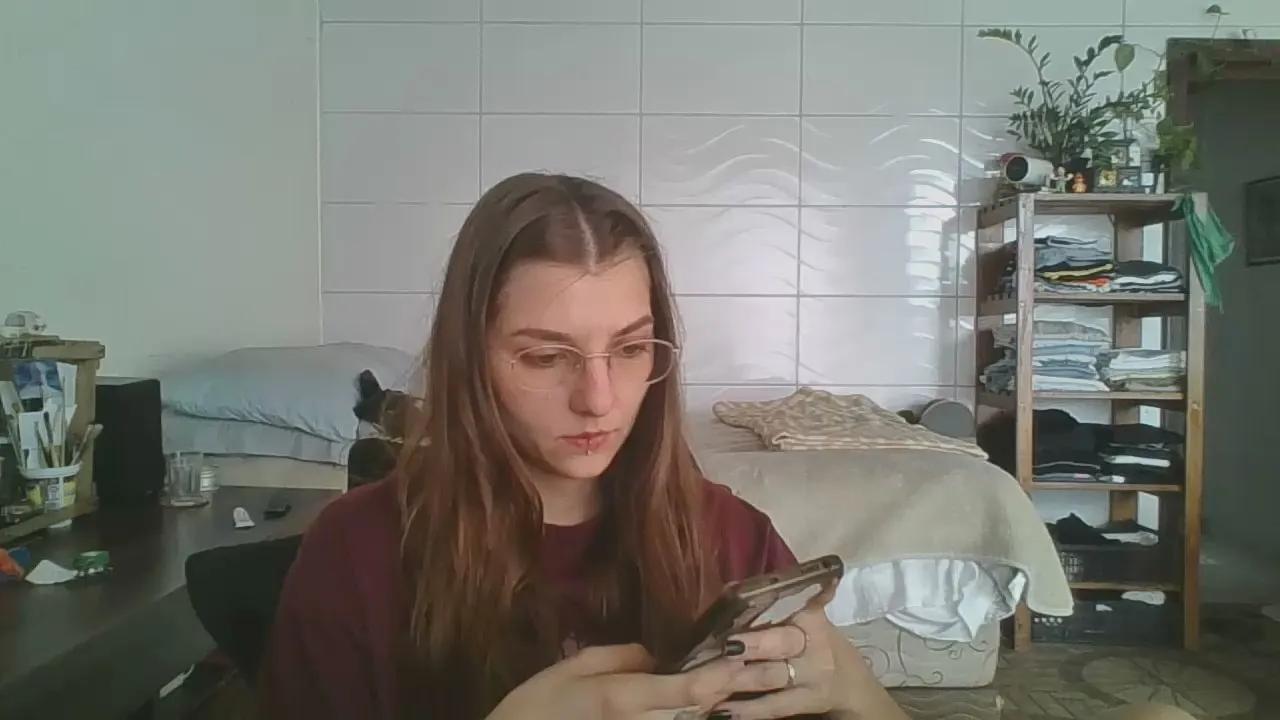 Offline babydemon6 on Cam4