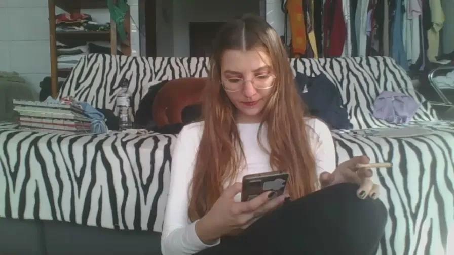 Offline babydemon6 on Cam4