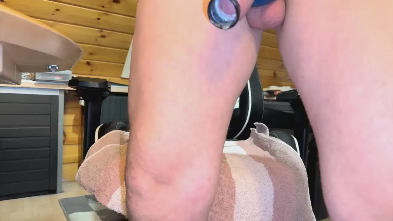 Offline biboy34_4old on Cam4