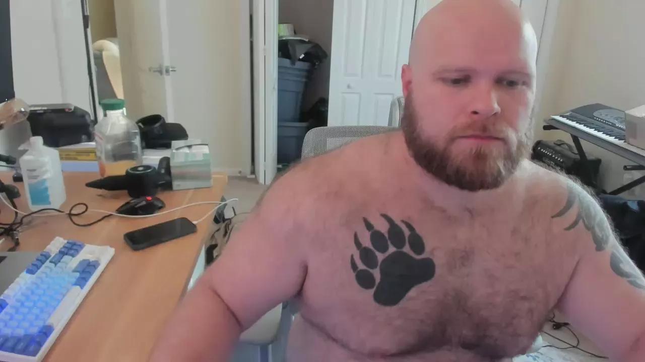 bigbear555 on Cam4 