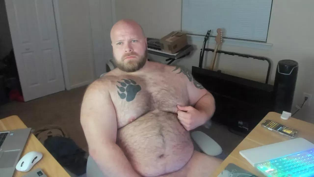 bigbear555 on Cam4 
