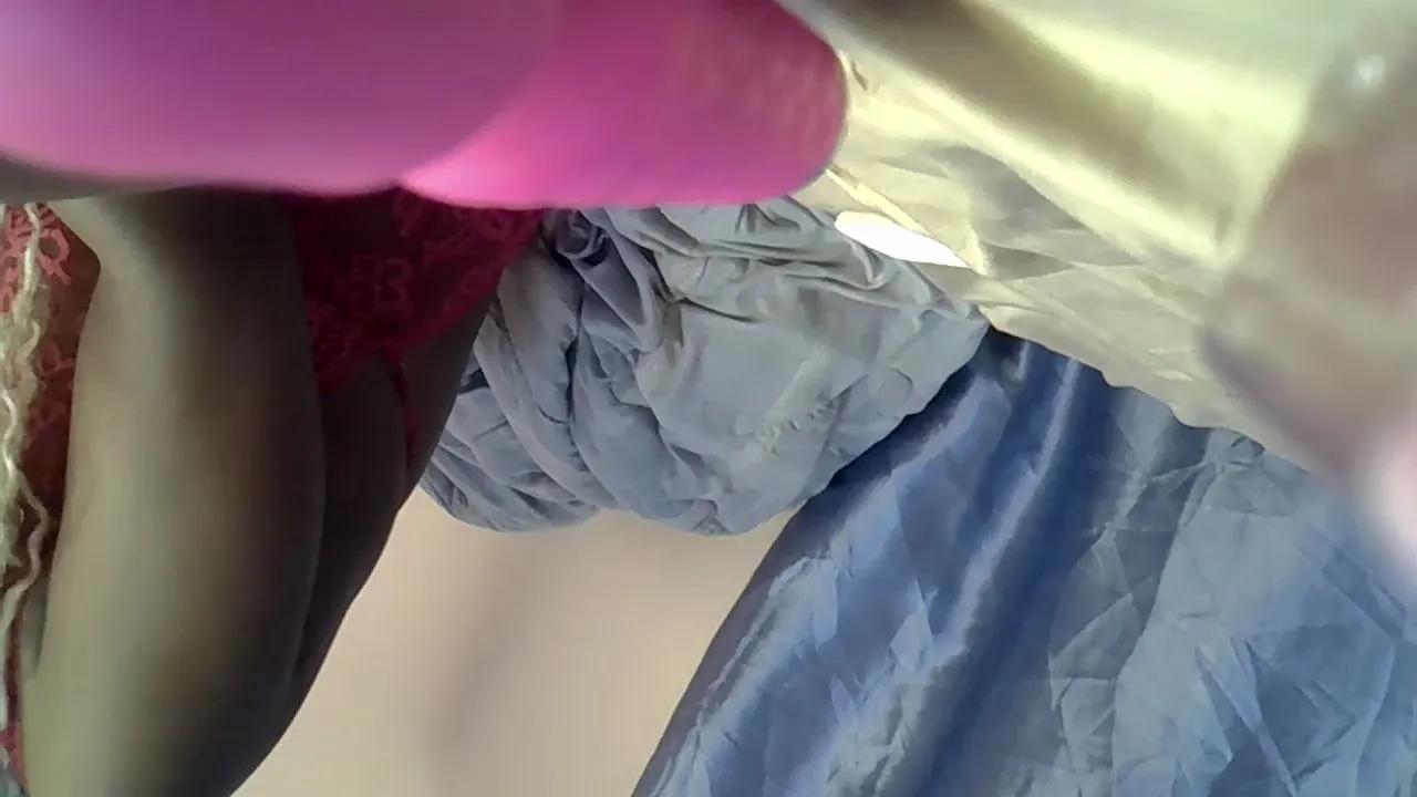 Offline Bigbigbutty on Cam4