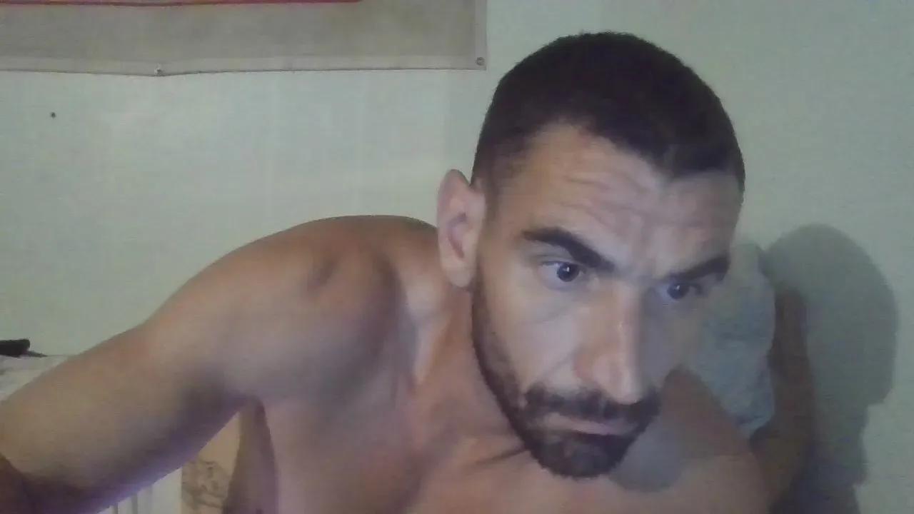 Offline Bigtoyguy34 on Cam4