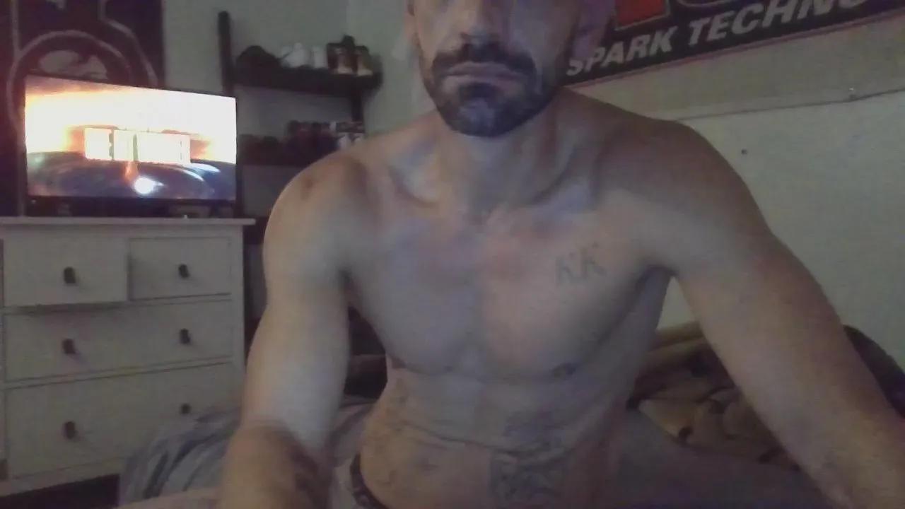 Offline Bigtoyguy34 on Cam4