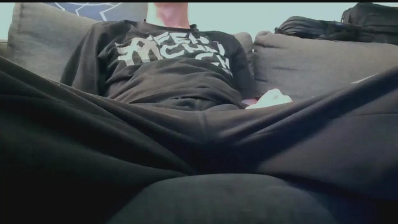 Offline Bobbylee74 on Cam4