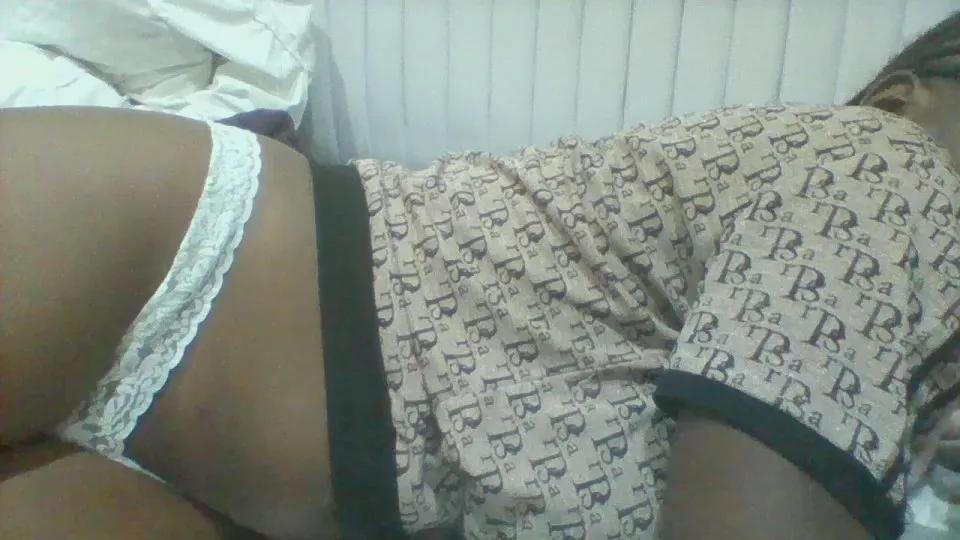 Offline Booby_queen1 on Cam4