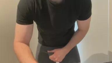 Offline boredhornyboy19 on Cam4