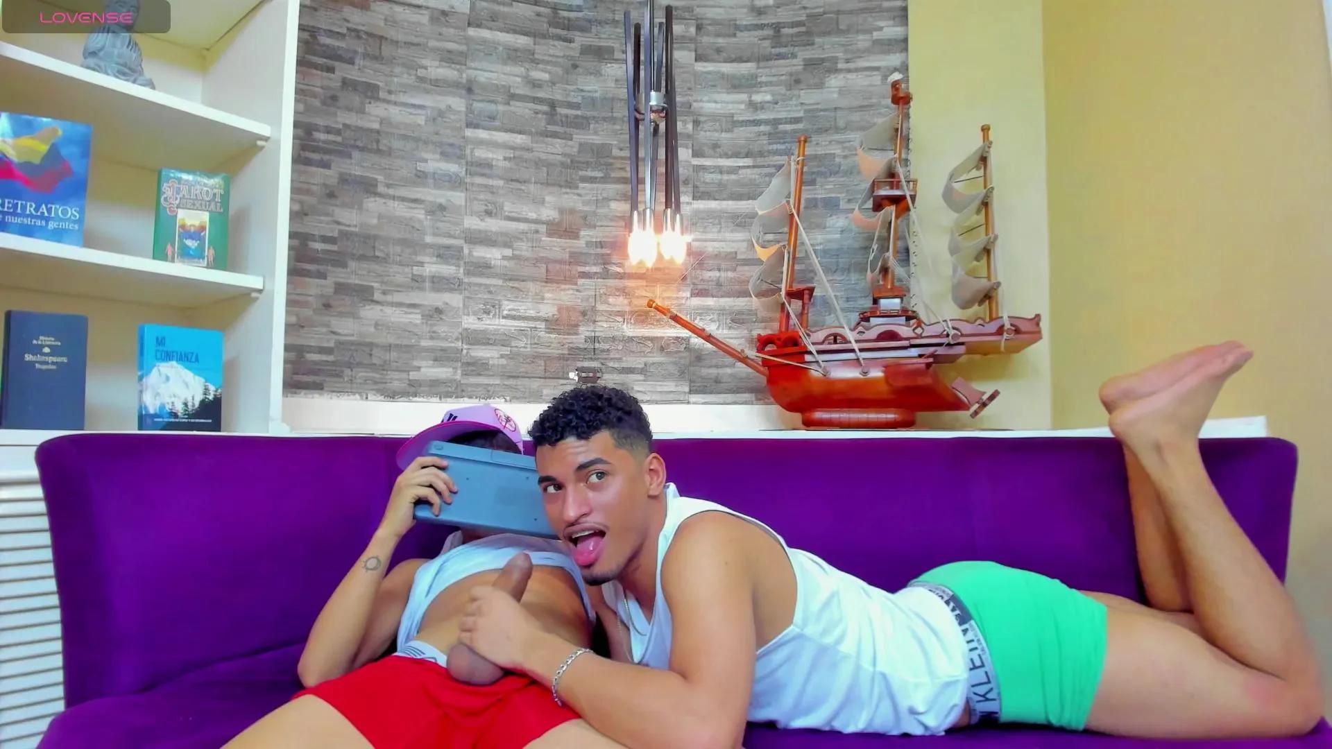 Freechat BrownieLoverss on Cam4