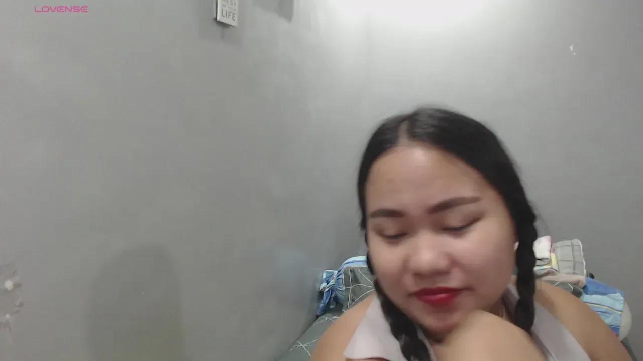 BubbleButtPinay on Cam4