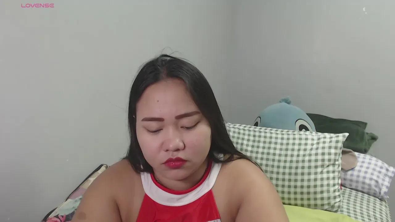 BubbleButtPinay on Cam4 