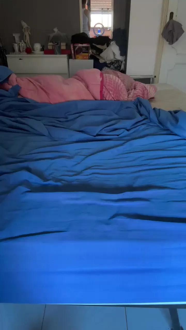 Offline callmeluis on Cam4