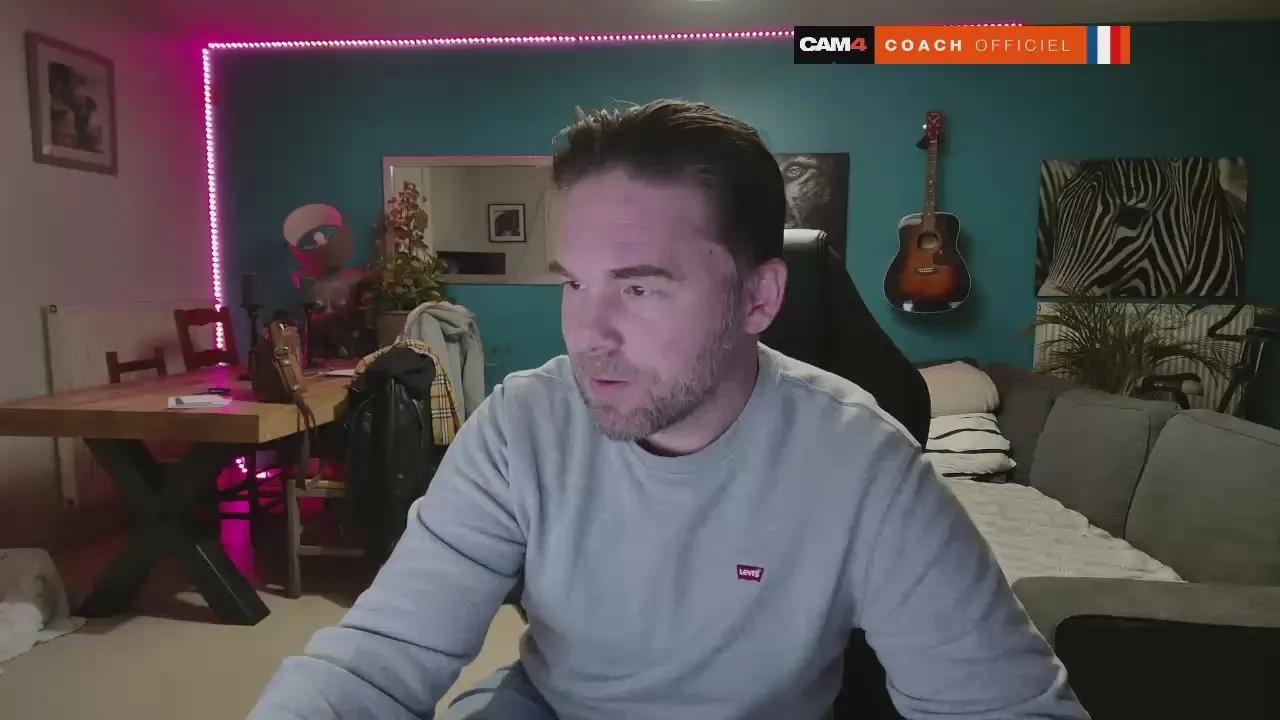 Offline cam4coachfrance on Cam4