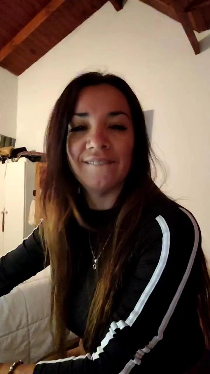 Offline cami_sugar1 on Cam4