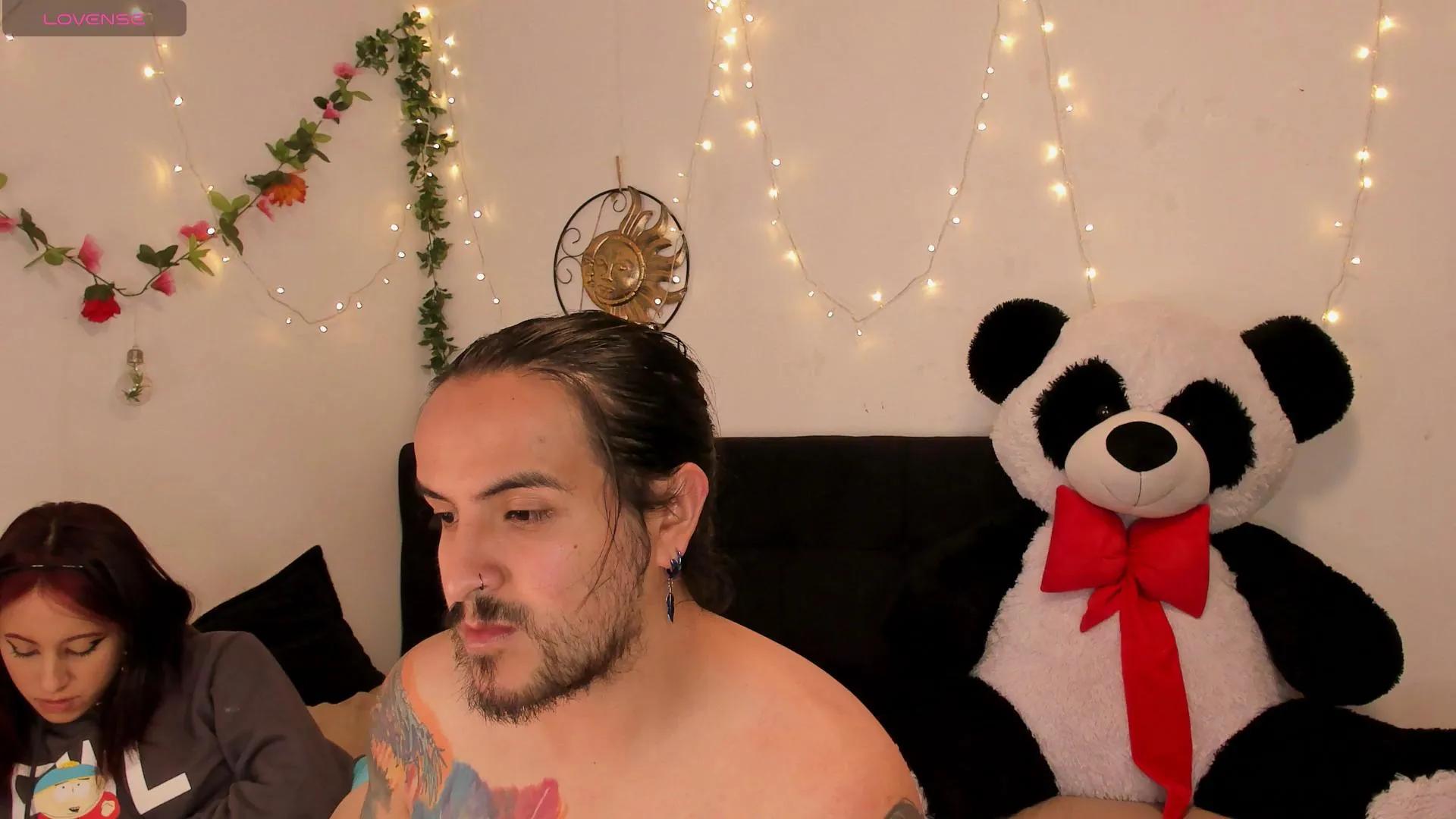 Offline Carlaxdreams on Cam4