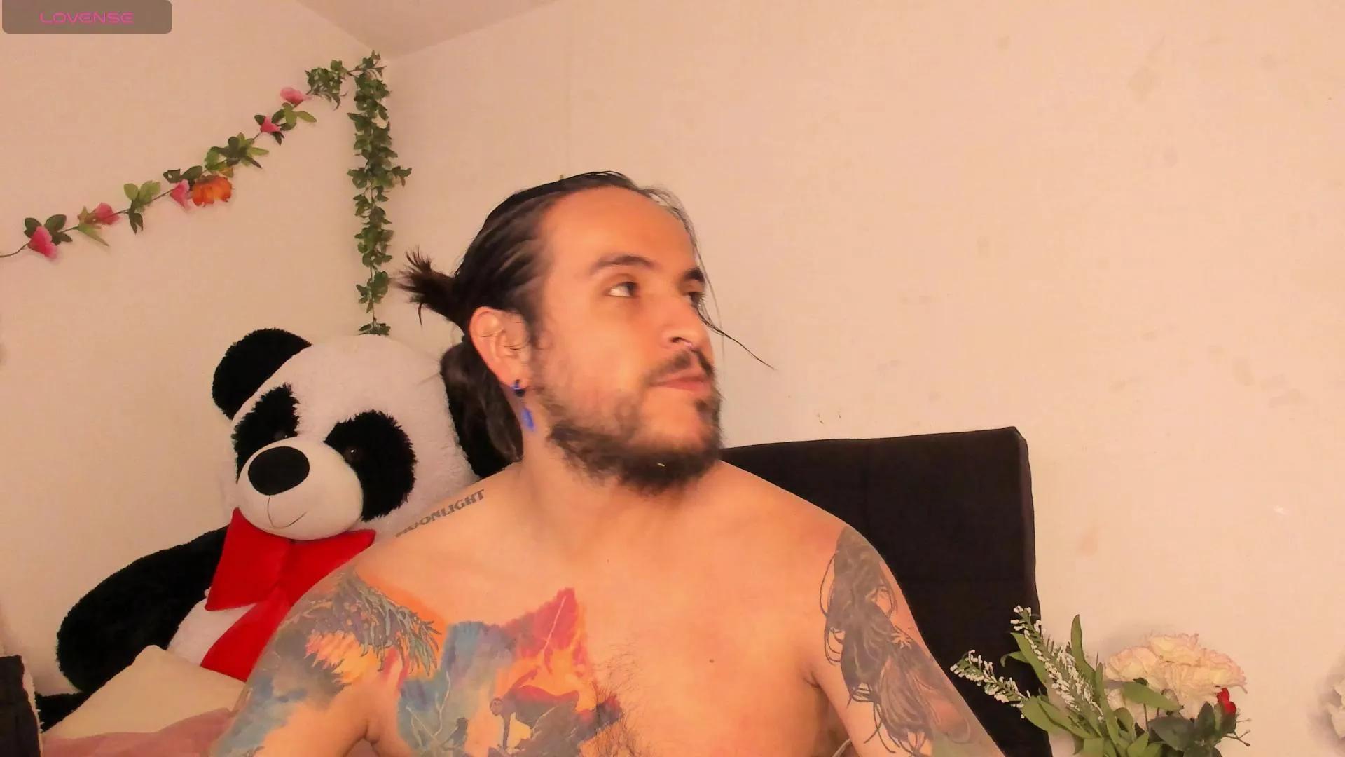 Offline Carlaxdreams on Cam4