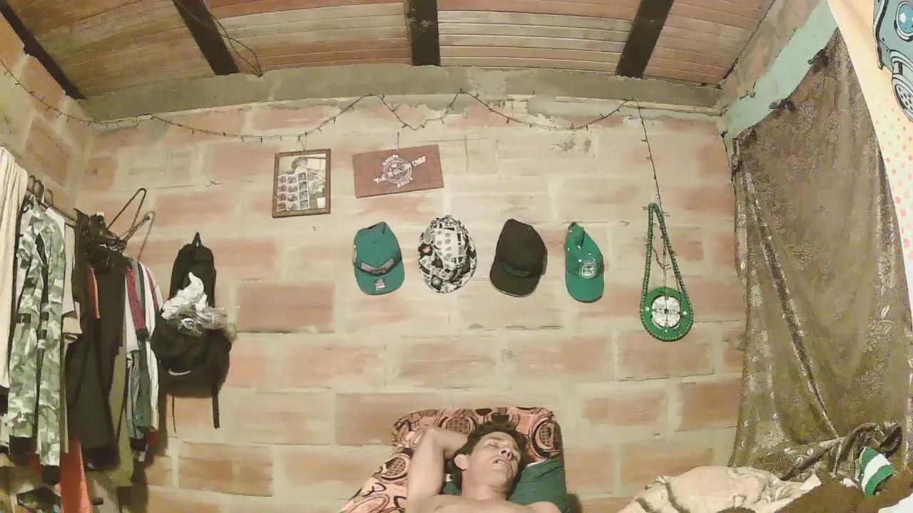 Offline carlos9180 on Cam4