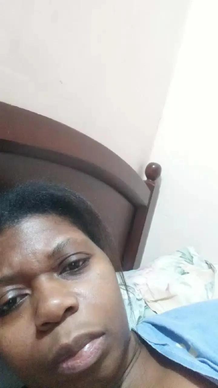 chocolatesexi3 on Cam4 