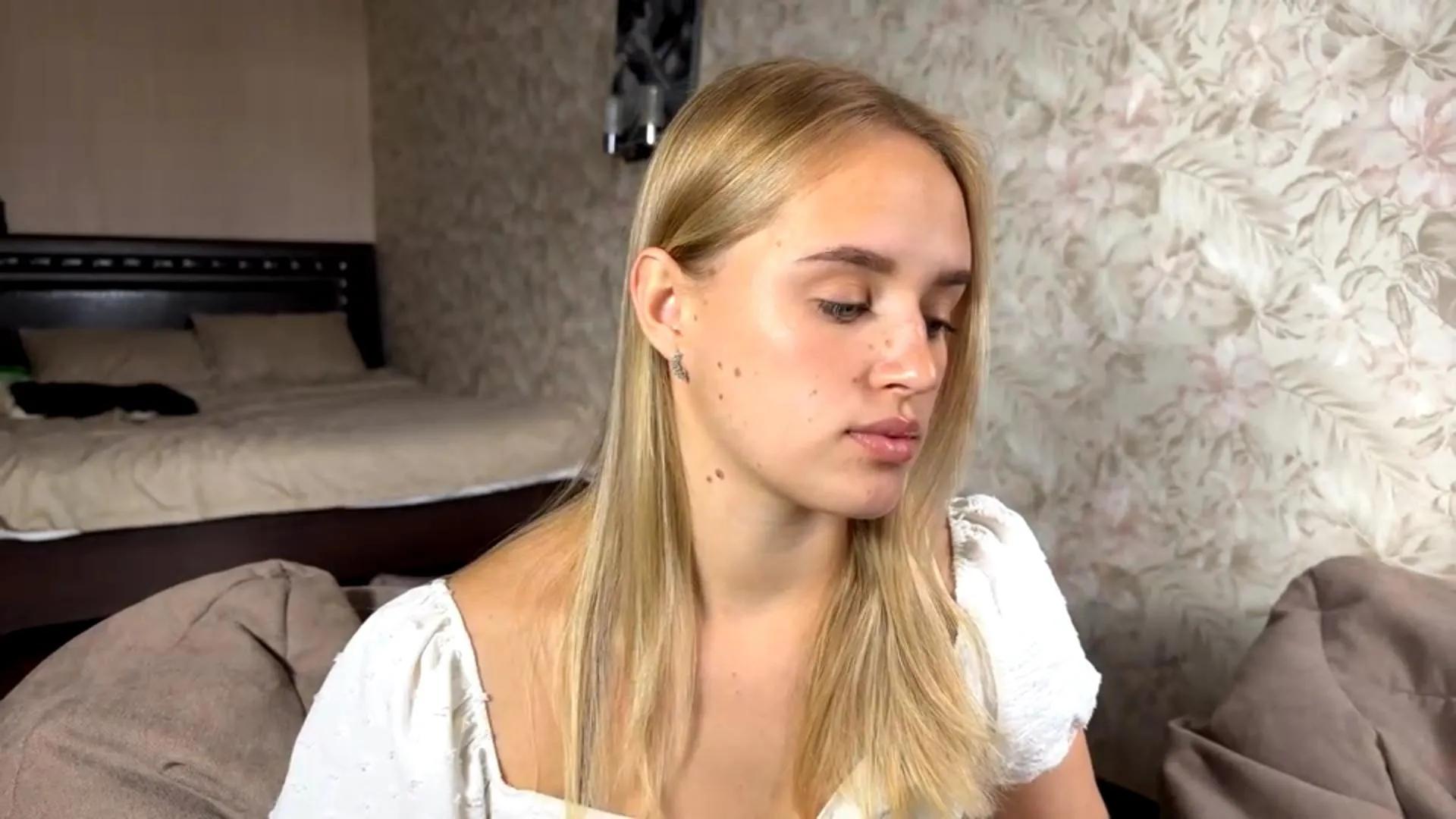 ColleneKmatz on Cam4 