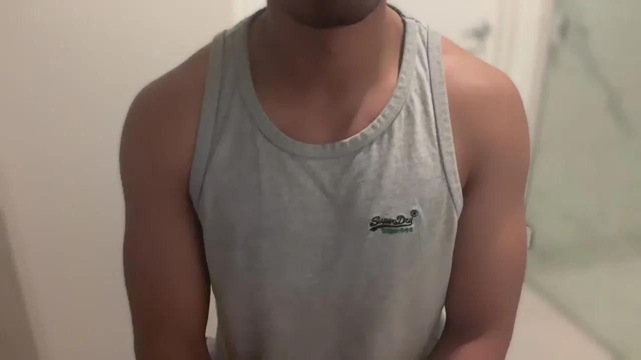 Connorw088 on Cam4 