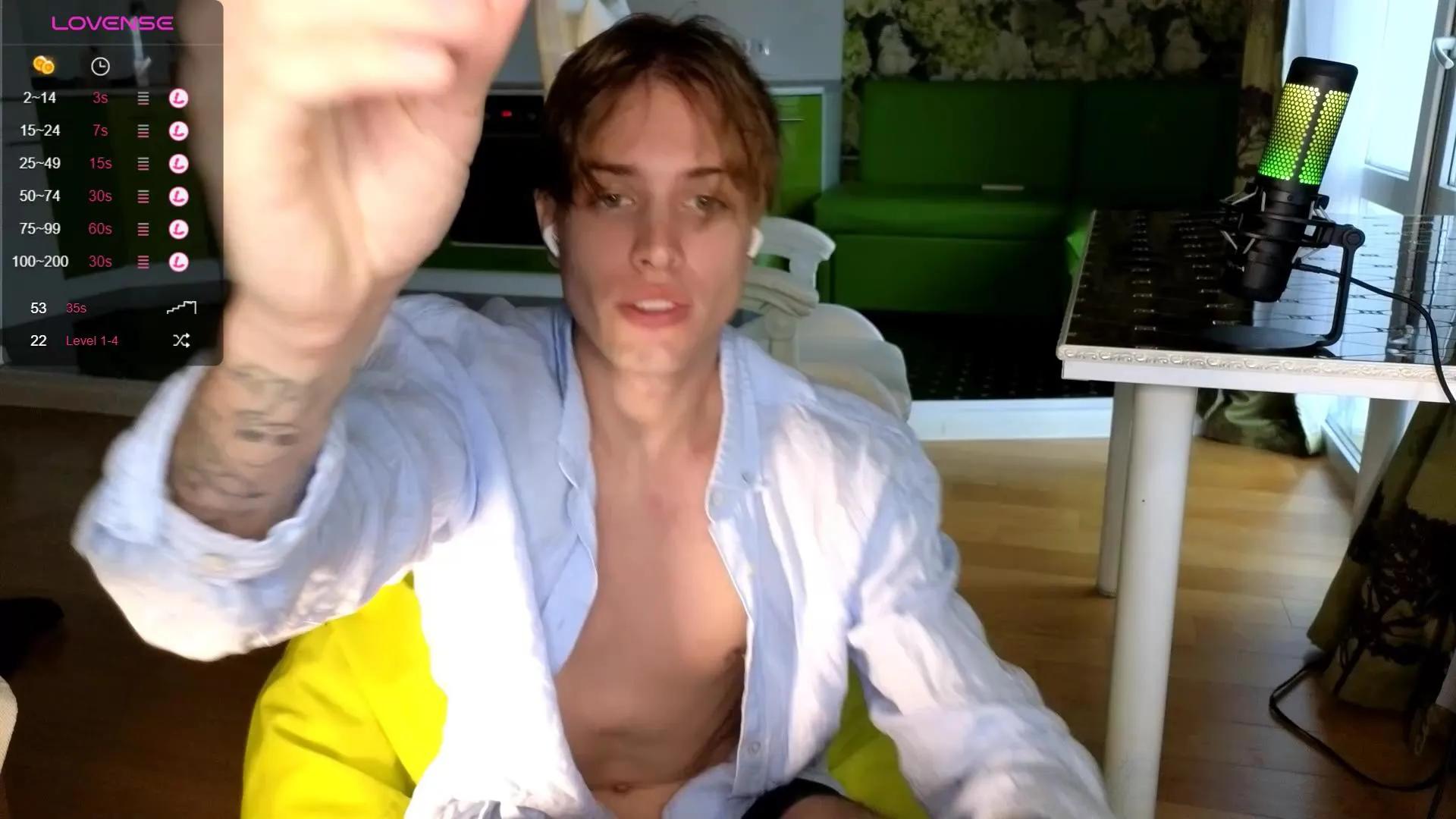 Offline cryptongood on Cam4