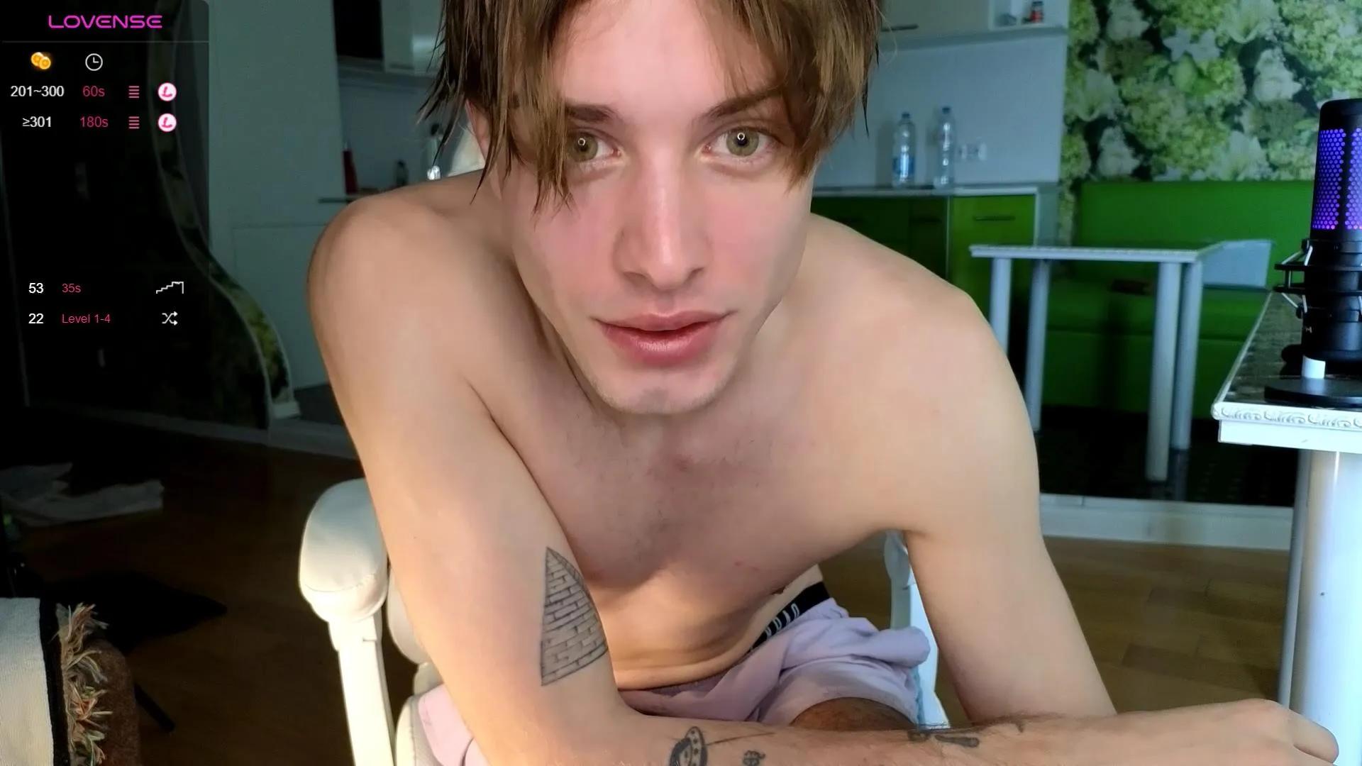 Offline cryptongood on Cam4