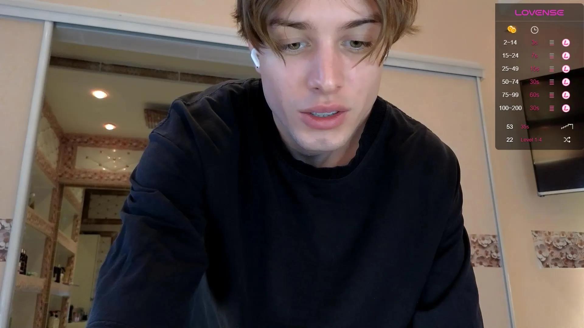 Offline cryptongood on Cam4