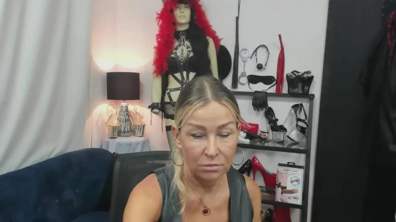 crystal__xxx on Cam4