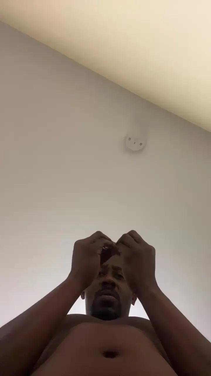 Offline Daddyduemoore on Cam4