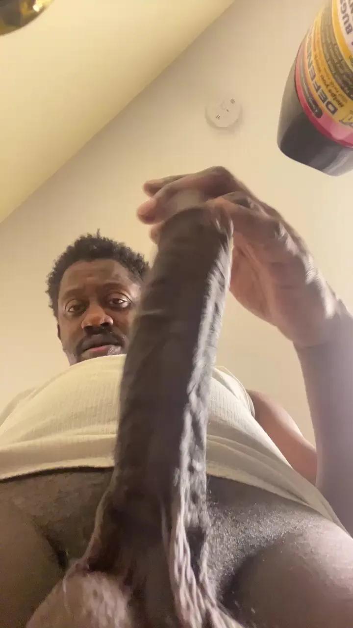 Offline Daddyduemoore on Cam4