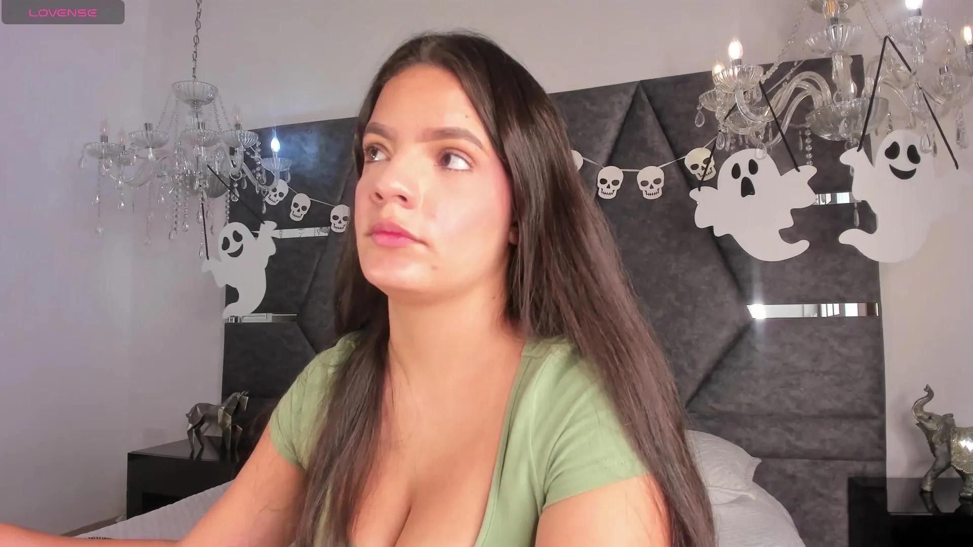 Offline Dana_Vegaa on Cam4