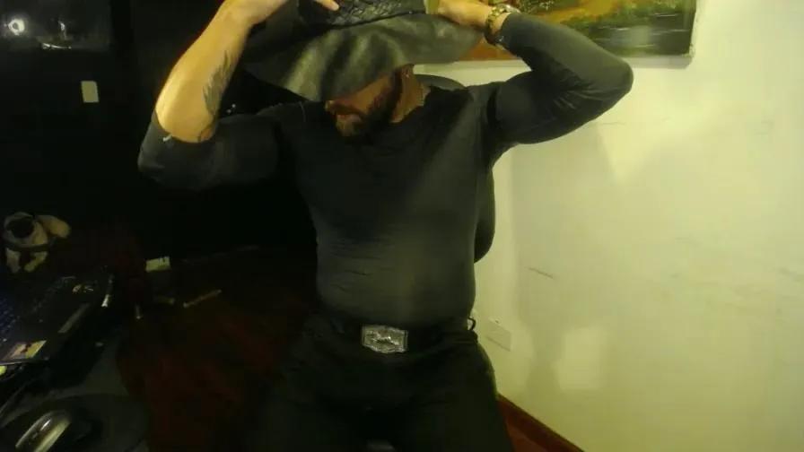 Offline Danburythebeast on Cam4