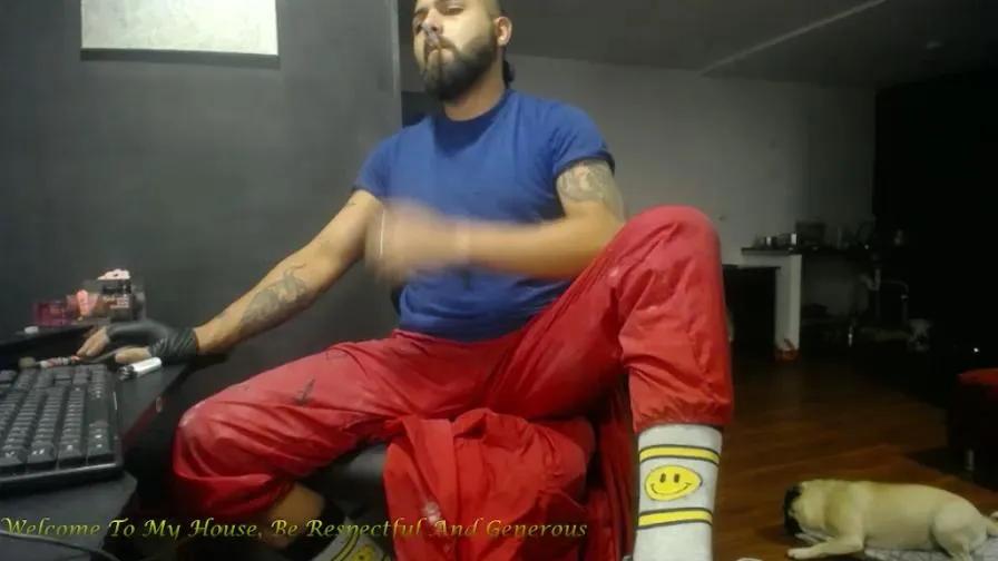 Offline Danburythebeast on Cam4