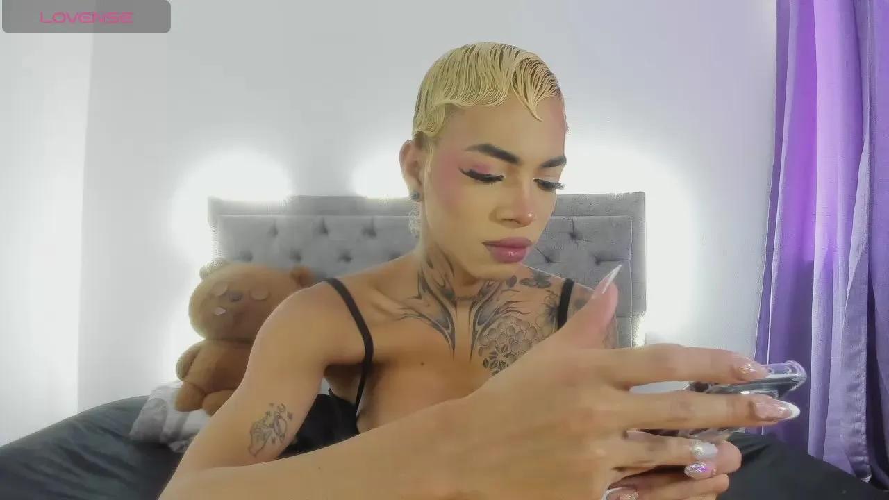 Danna_dangerous on Cam4 