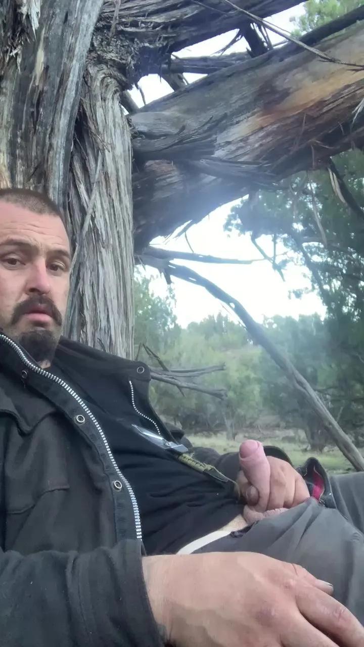 Offline Dickfitswell68 on Cam4