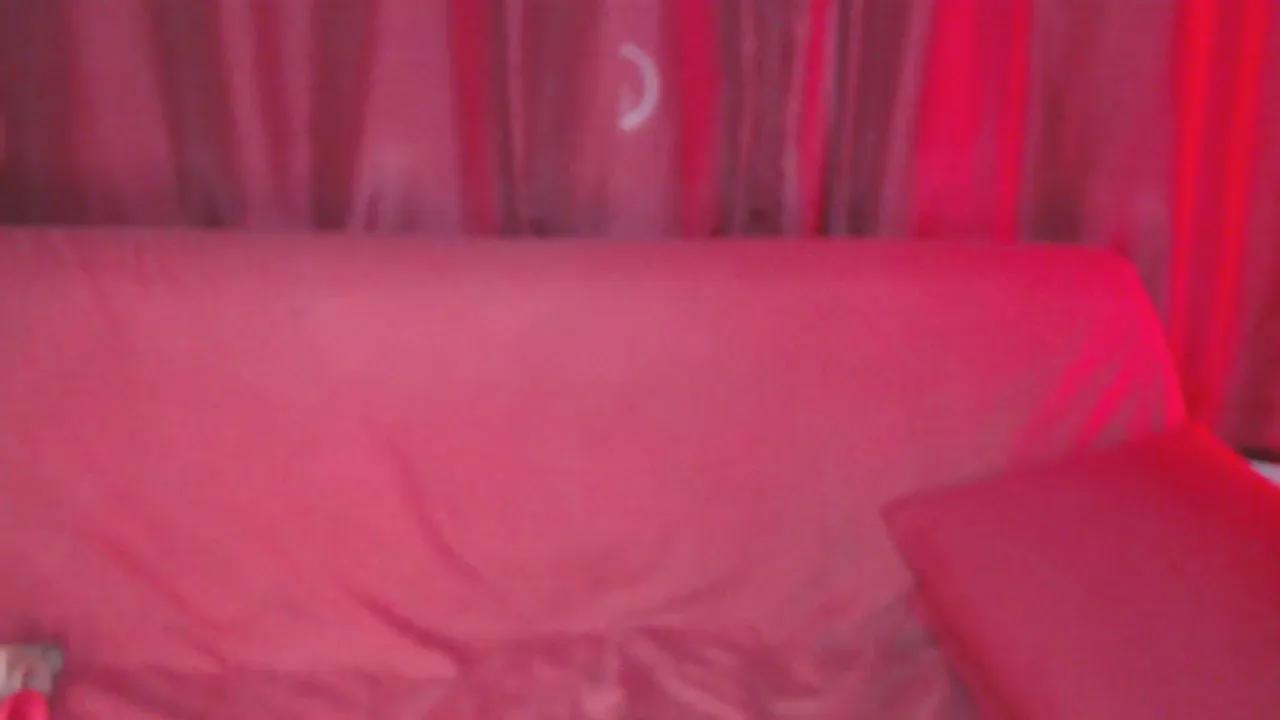 Divine_Desire on Cam4 