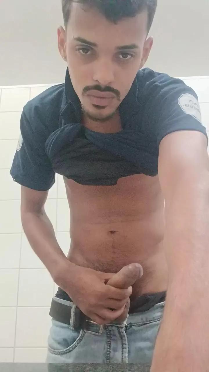 Offline dodozinhosalles on Cam4