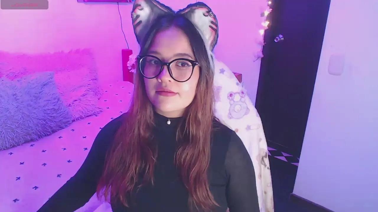 Dollie_ on Cam4 