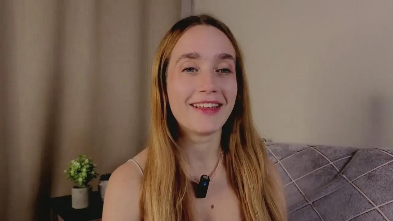 DollyGearing on Cam4 