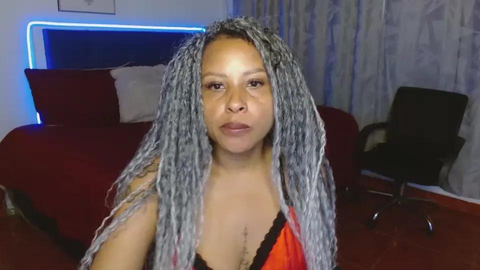 Offline Dominik_girl on Cam4