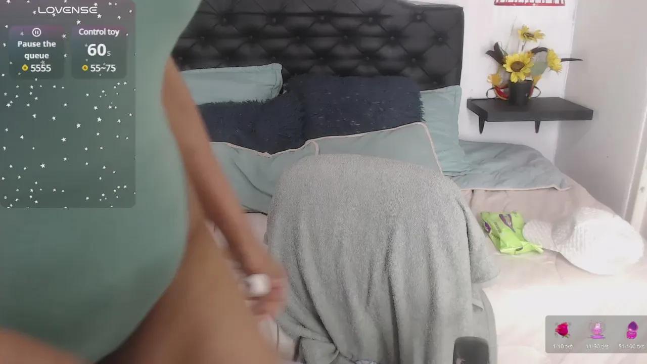 Offline Dominik_girl on Cam4