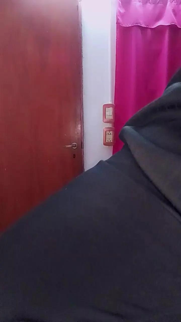 Offline Dulcemorena88 on Cam4