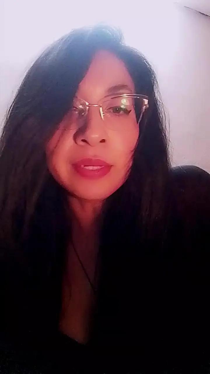 Offline Dulcemorena88 on Cam4