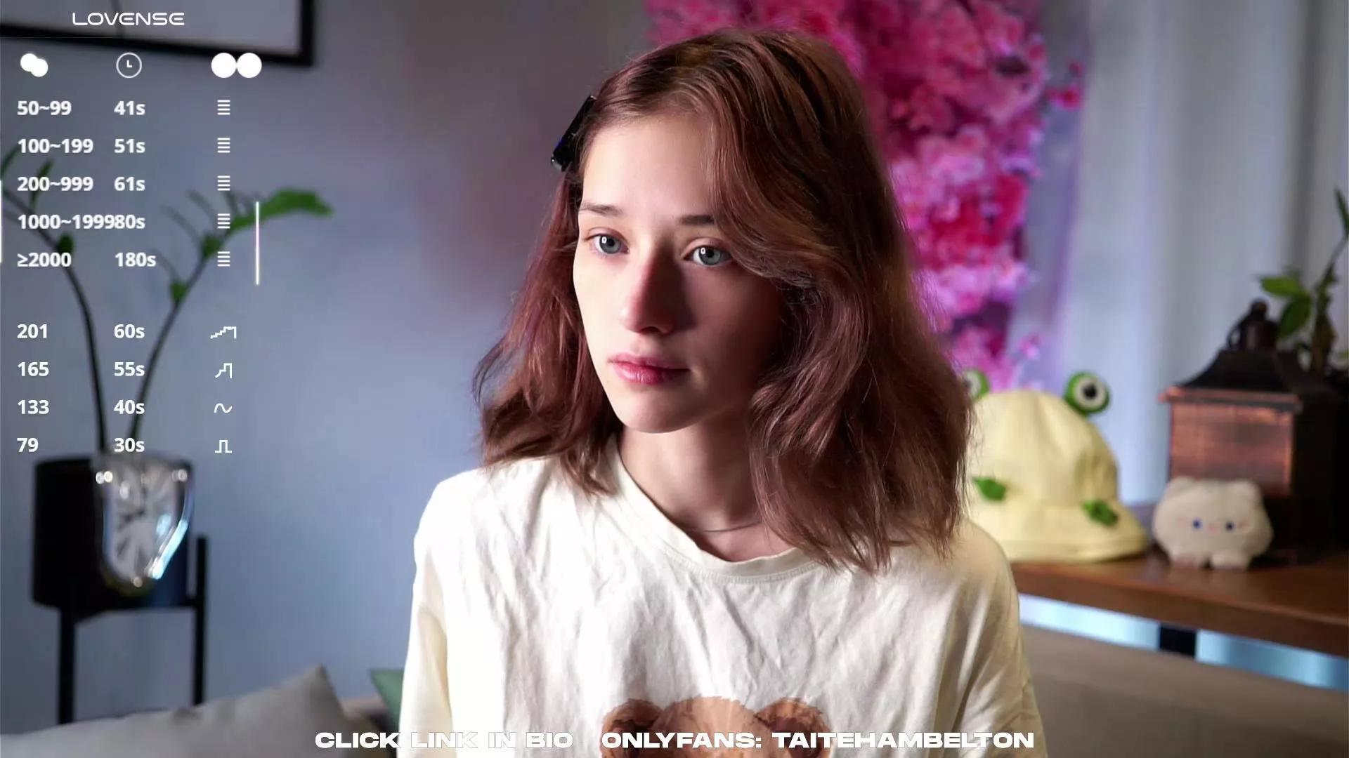 Offline EdythCorell on Cam4