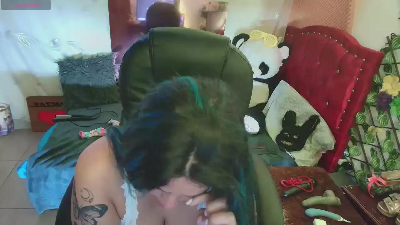 Offline Elektra_323 on Cam4