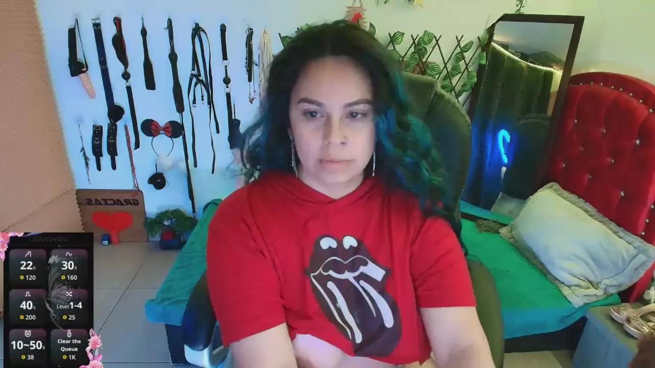 Offline Elektra_323 on Cam4