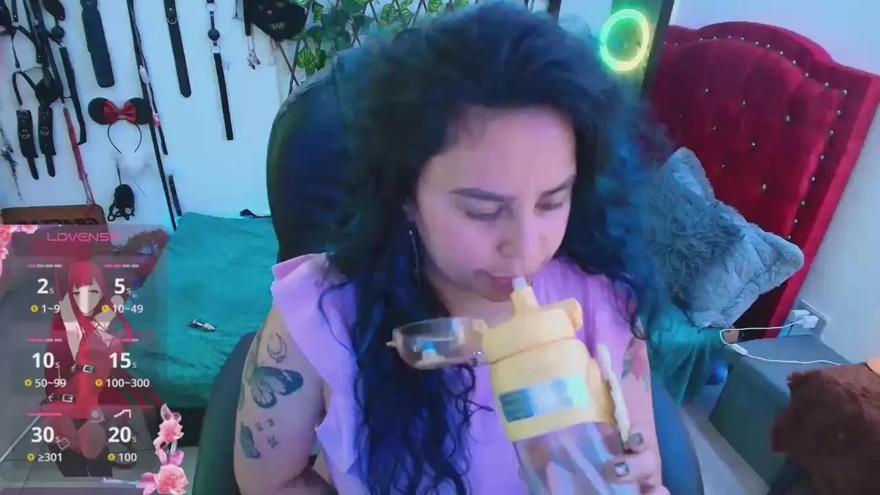 Offline Elektra_323 on Cam4