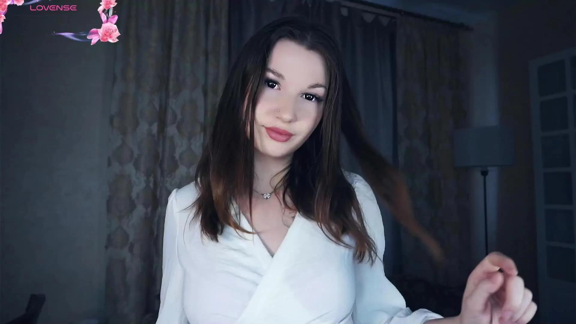 Offline EleneBeltre on Cam4