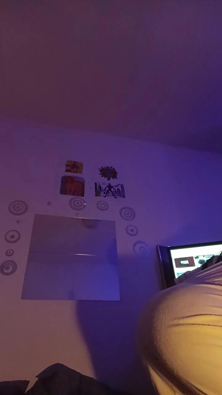 elleblue_sexy on Cam4